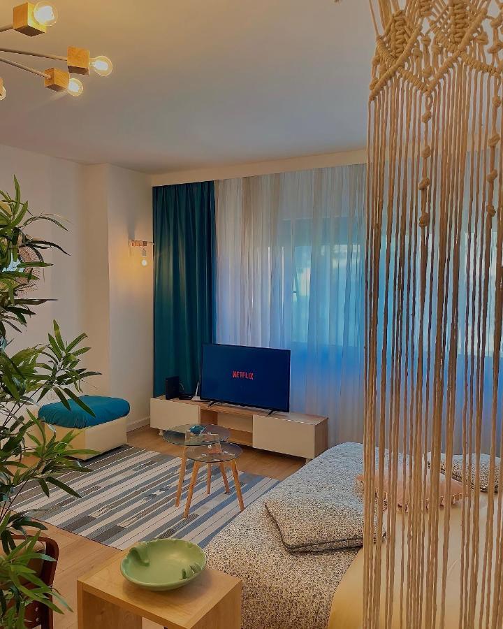 Studio Flat In The City Center ติรานา ภายนอก รูปภาพ