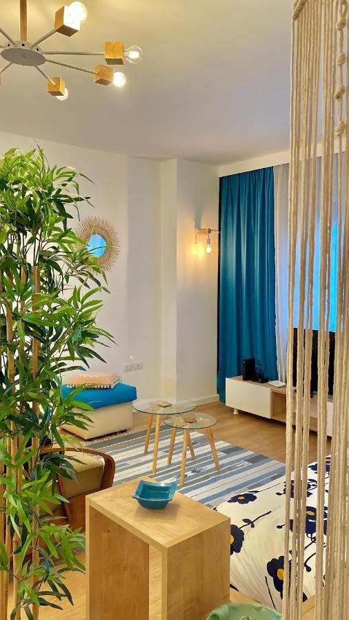 Studio Flat In The City Center ติรานา ภายนอก รูปภาพ